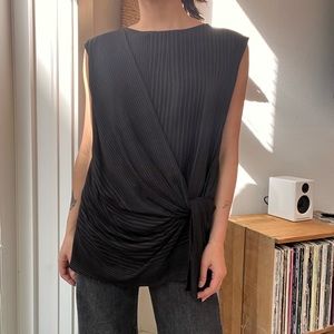 MM Lafleur NY Drape Top